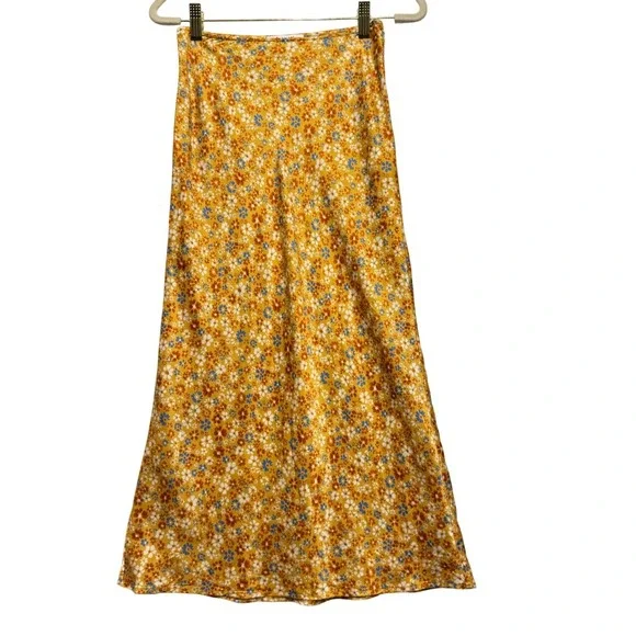 Reformation Pratt silk‎ skirt in Junie Sz 2P - Picture 2 of 8